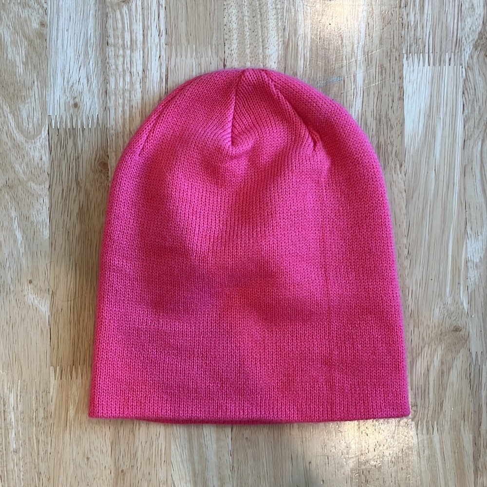 H&M pink hat/beanie, NWOT🎿❄️⛷️🧣